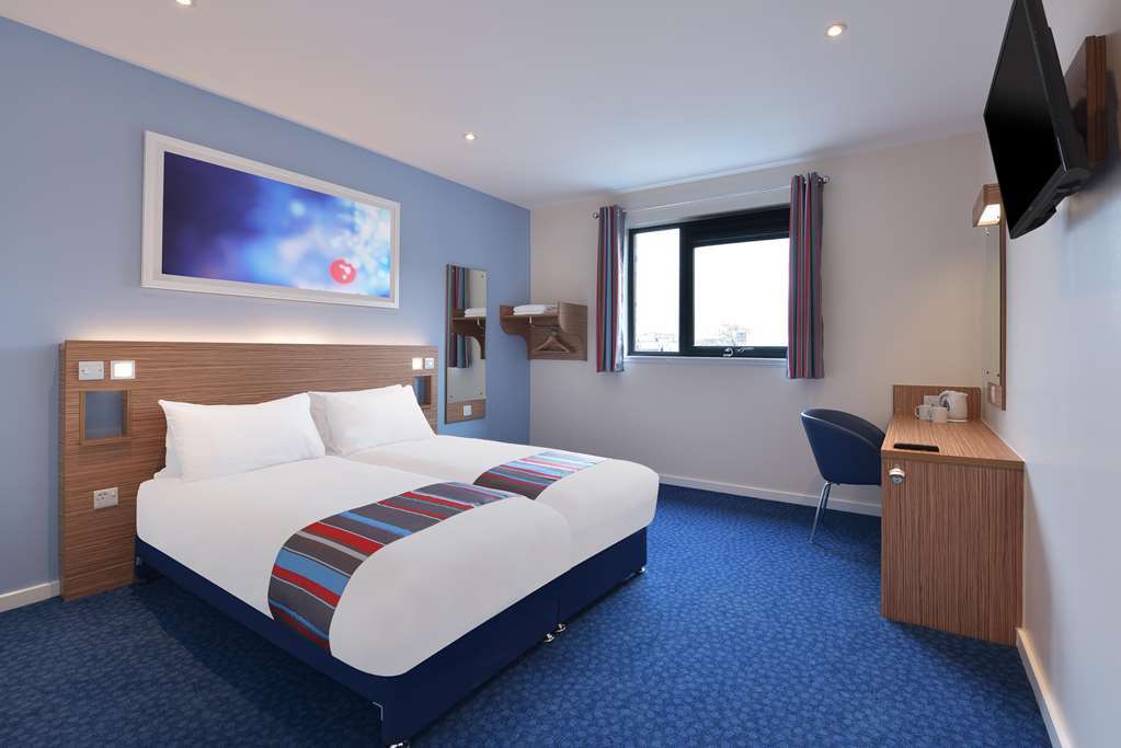 Travelodge 切尔滕纳姆 客房 照片